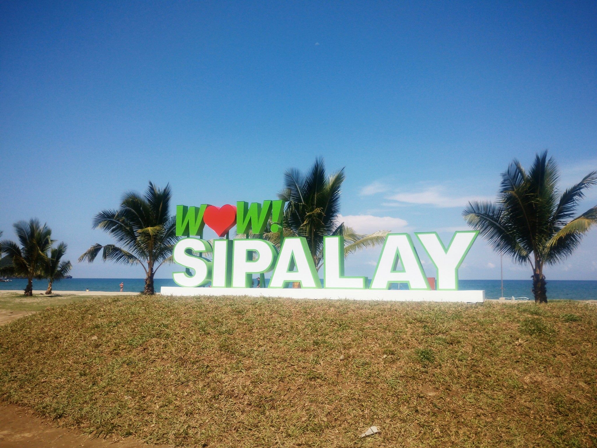 Experience the most beautiful days of the year in Sipalay
